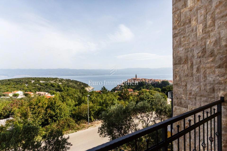 Appartamento con vista mare aperta a Vrbnik