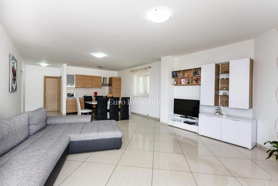 Appartamento con vista mare aperta a Vrbnik