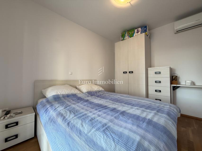 Promajna – Appartamento in una villa vicino al mare