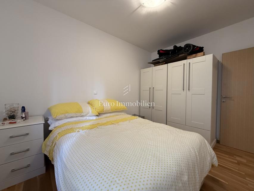 Promajna – Appartamento in una villa vicino al mare