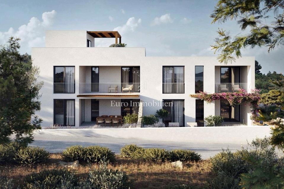 Vodice – Appartamento con piscina in una zona tranquilla