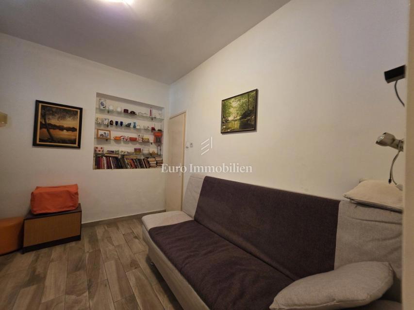 Appartamento con terrazza e giardino, a 130 m dal mare