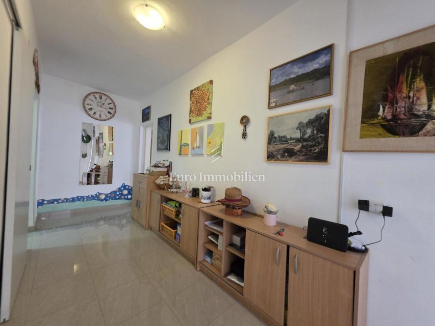 Appartamento con terrazza e giardino, a 130 m dal mare