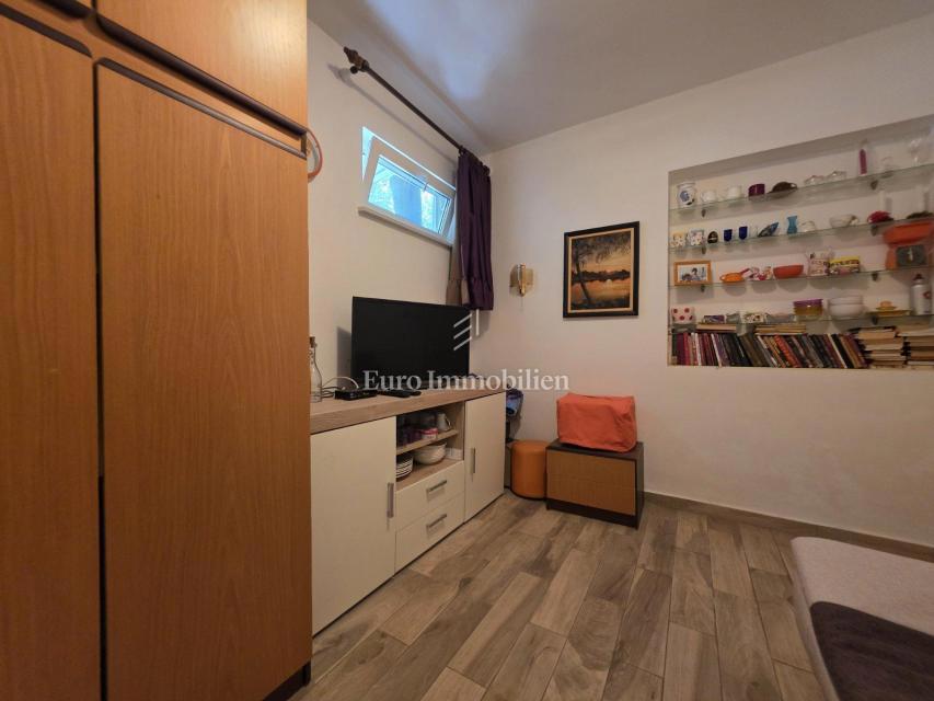 Appartamento con terrazza e giardino, a 130 m dal mare