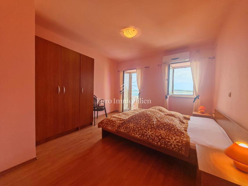 Casa a Schiera con Vista Panoramica – 150 m dal Mare