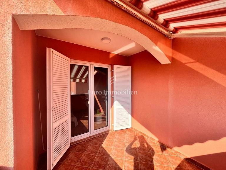 Novalja, Appartamento con due terrazze e vista mare