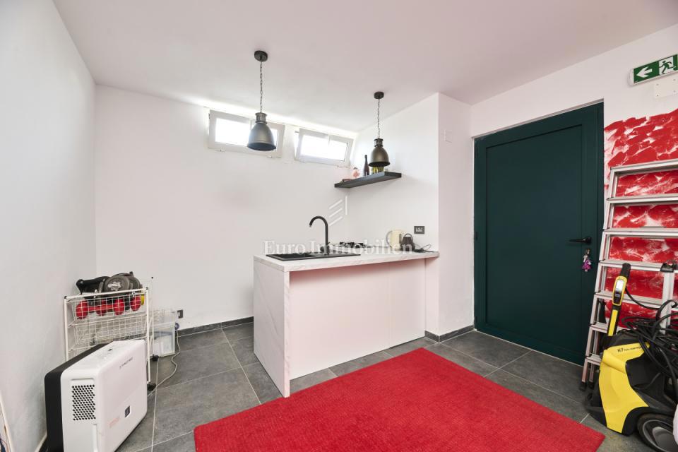 Umago, Casa indipendente con piscina