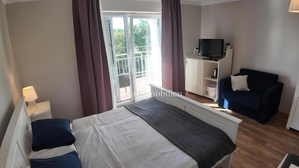 Appartamento con Grande Balcone e Vista Mare