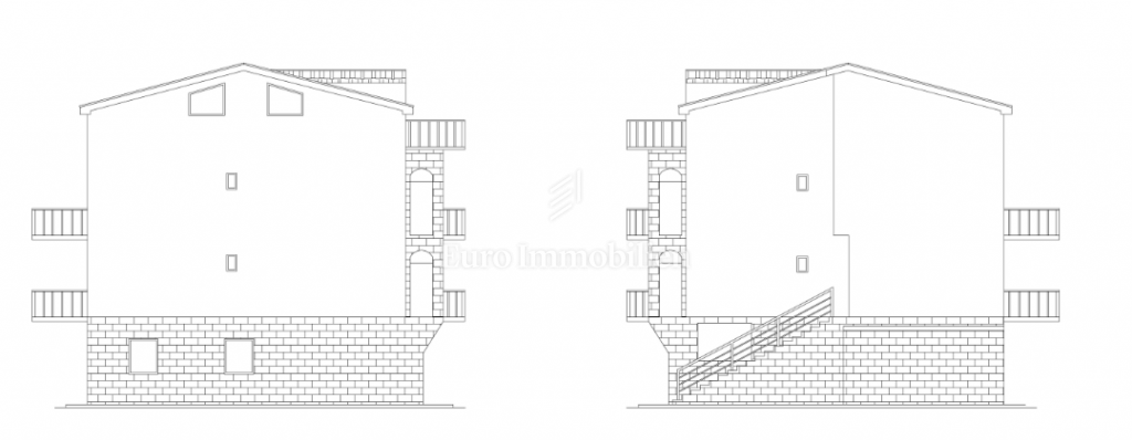 Appartamento con Grande Balcone e Vista Mare