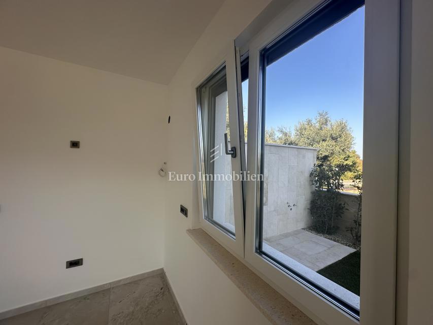 Malinska - casa nuova di qualità con piscina