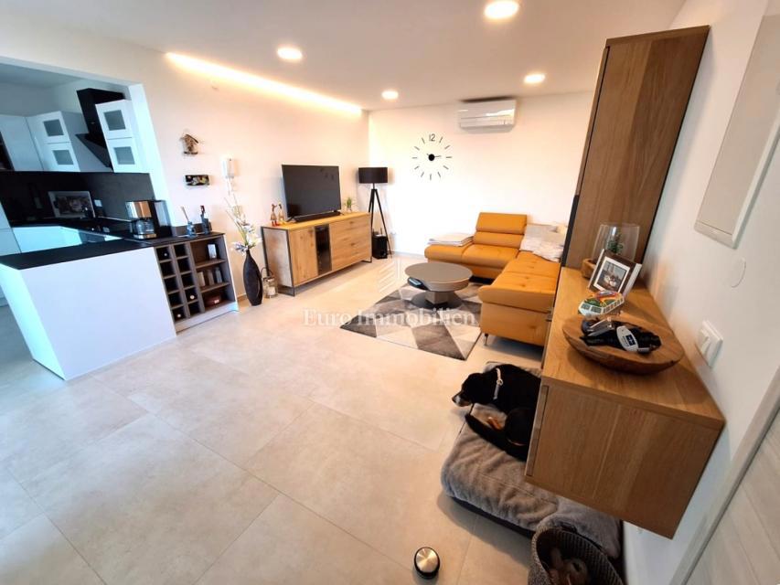 Appartamento bilocale con vista mare vicino al mare