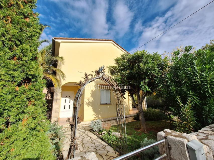 Casa a 200 metri dal mare, Malinska!