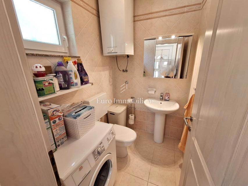 Casa a 200 metri dal mare, Malinska!