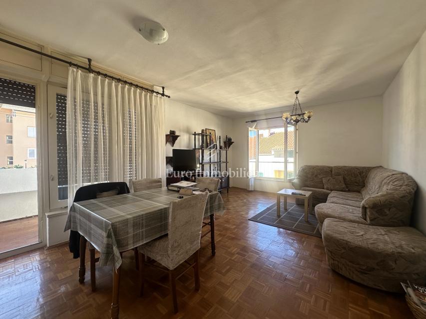 Appartamento 2 camere in zona residenziale Macarsca