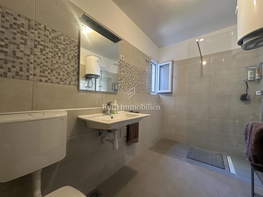 Appartamento 2 camere in zona residenziale Macarsca