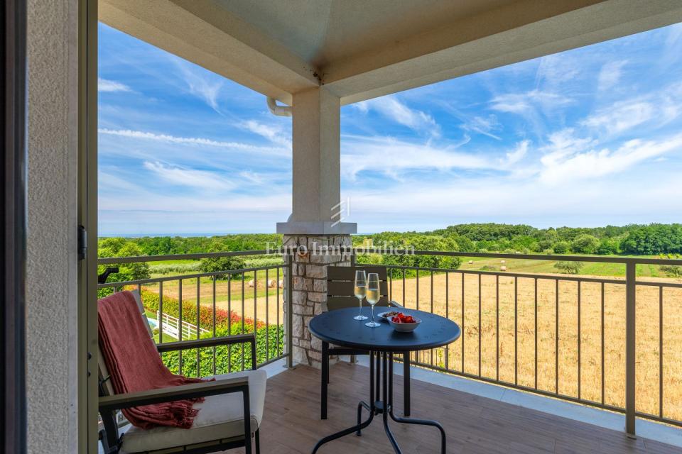 Casa mediterranea con vista mare