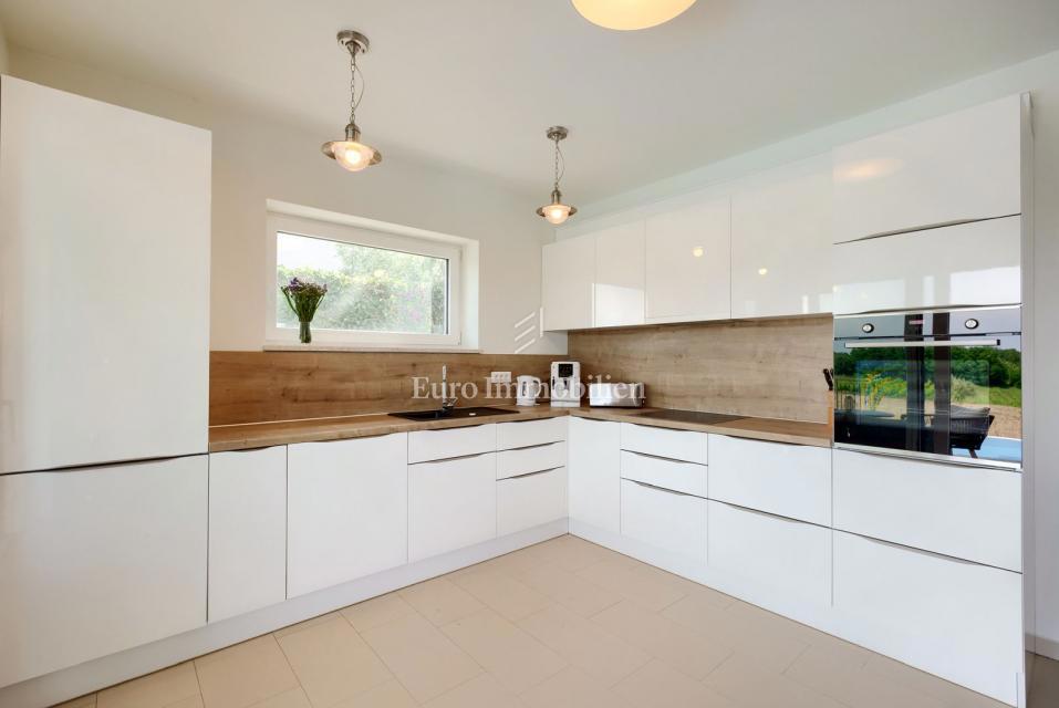 Casa mediterranea con vista mare