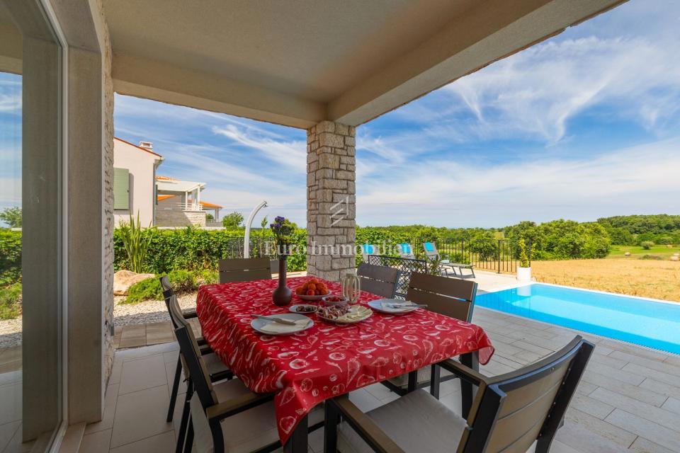 Casa mediterranea con vista mare