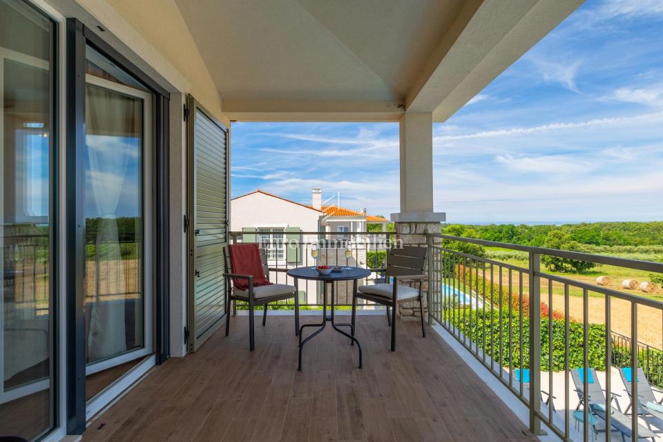 Casa mediterranea con vista mare