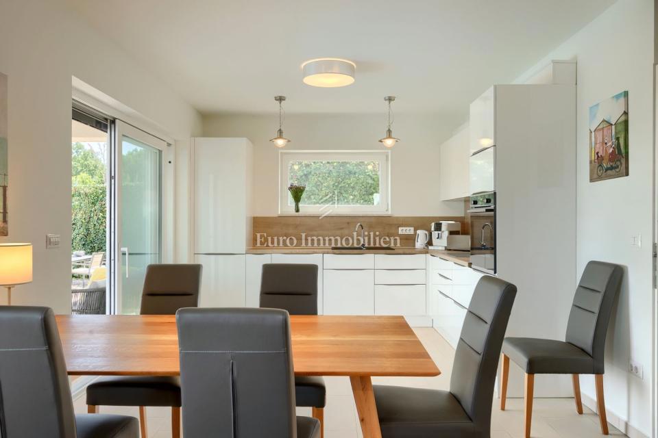 Casa mediterranea con vista mare