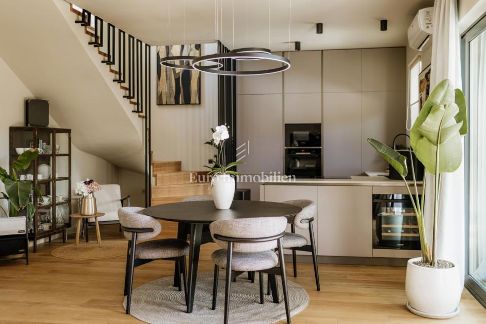 Moderna casa con piscina vicino a Parenzo