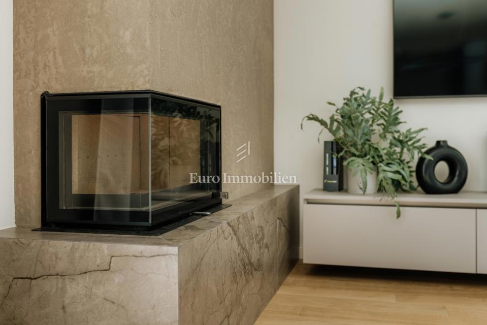 Moderna casa con piscina vicino a Parenzo