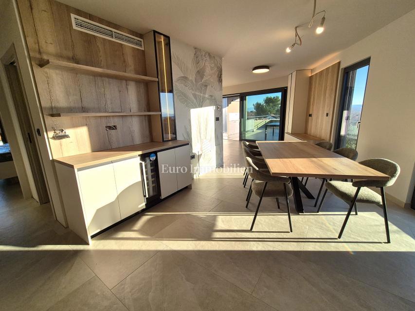 Attico arredato in un nuovo edificio