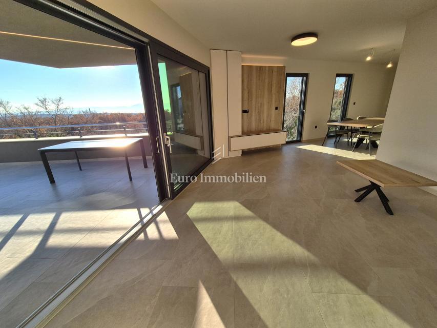 Attico arredato in un nuovo edificio