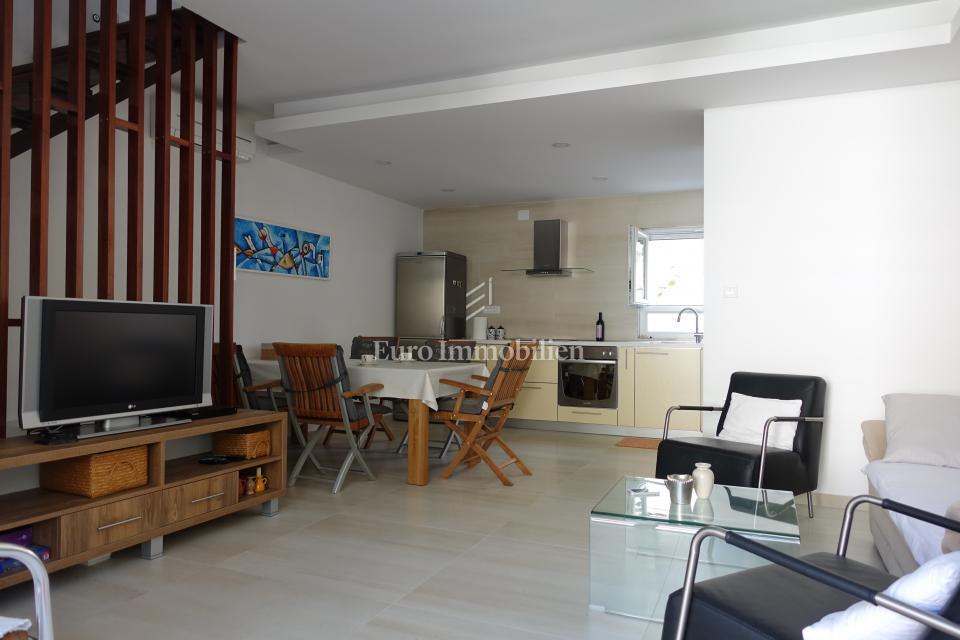 Casa ristrutturata a Podaca vicino alla spiaggia