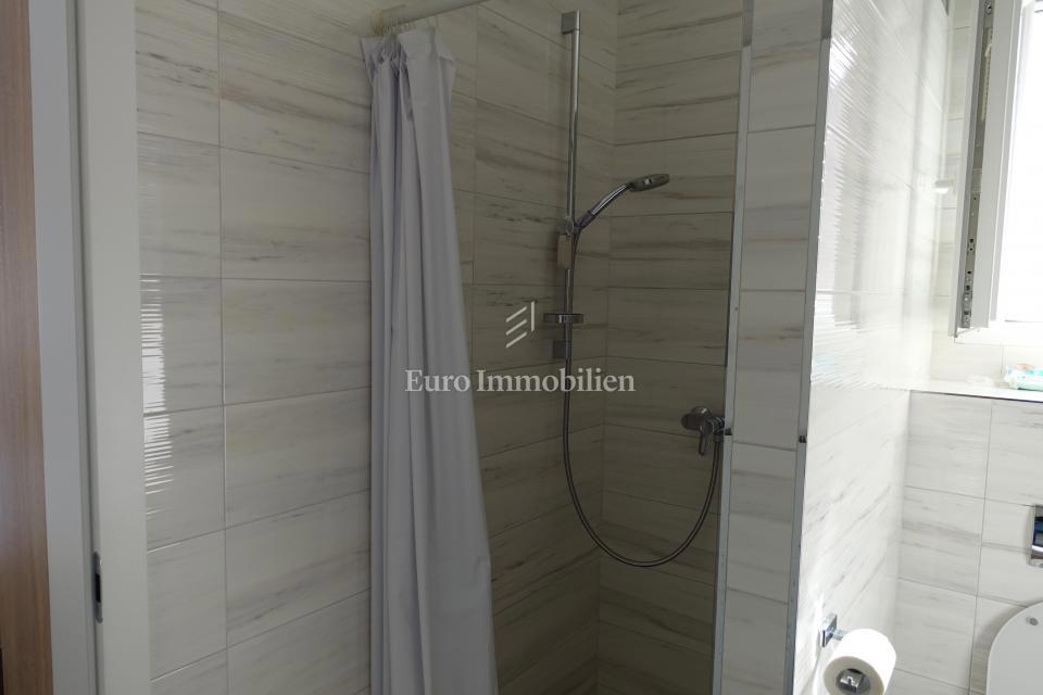 Casa ristrutturata a Podaca vicino alla spiaggia