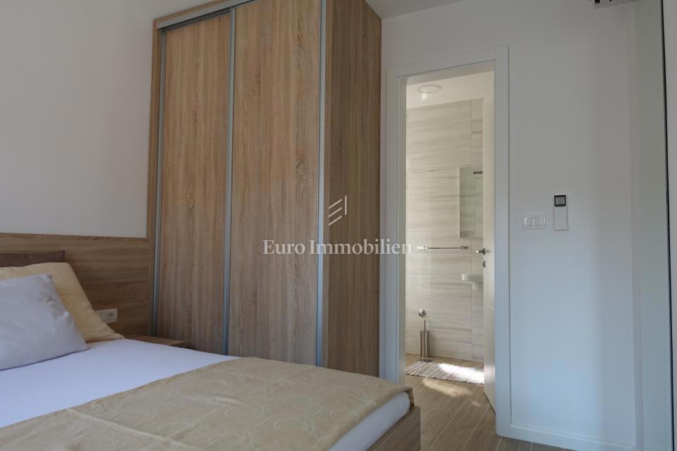 Casa ristrutturata a Podaca vicino alla spiaggia