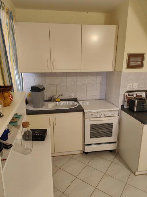 Casa con due appartamenti, a soli 350 metri dal mare!