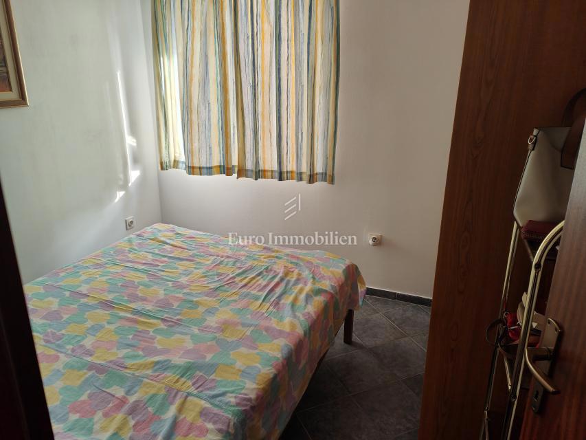 Casa con due appartamenti, a soli 350 metri dal mare!