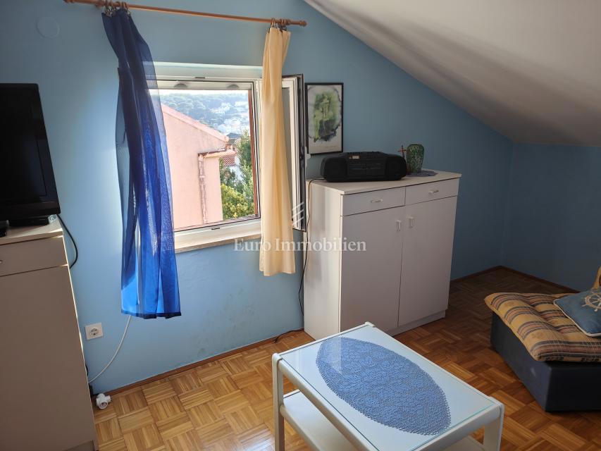 Casa con due appartamenti, a soli 350 metri dal mare!