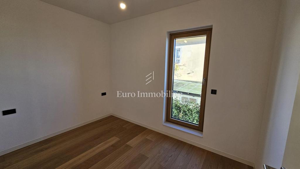 Cantrida, appartamento di lusso con due camere