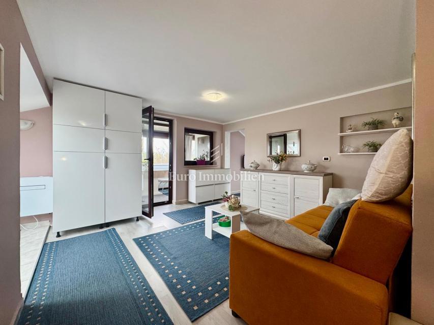 Labin – appartamento con giardino e garage