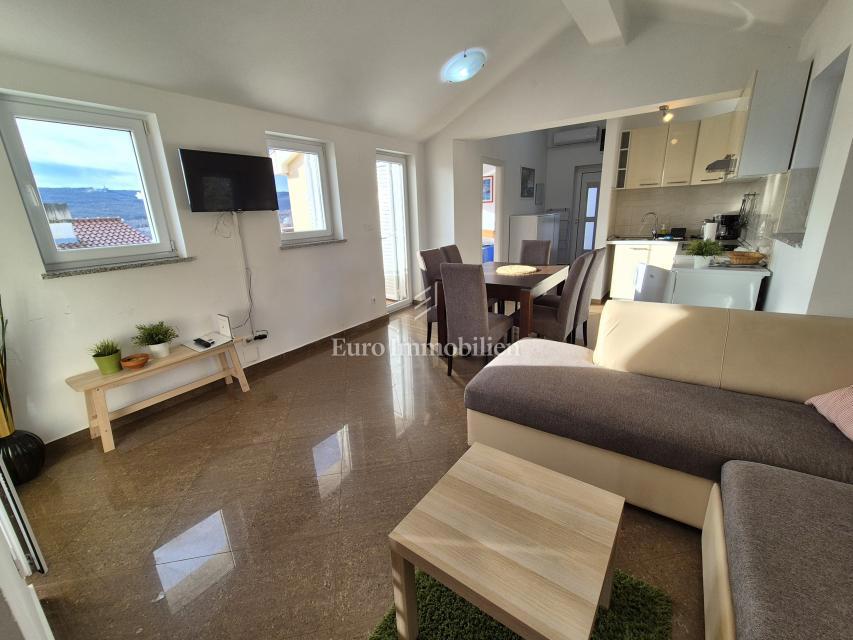 Appartamento con vista mare aperta