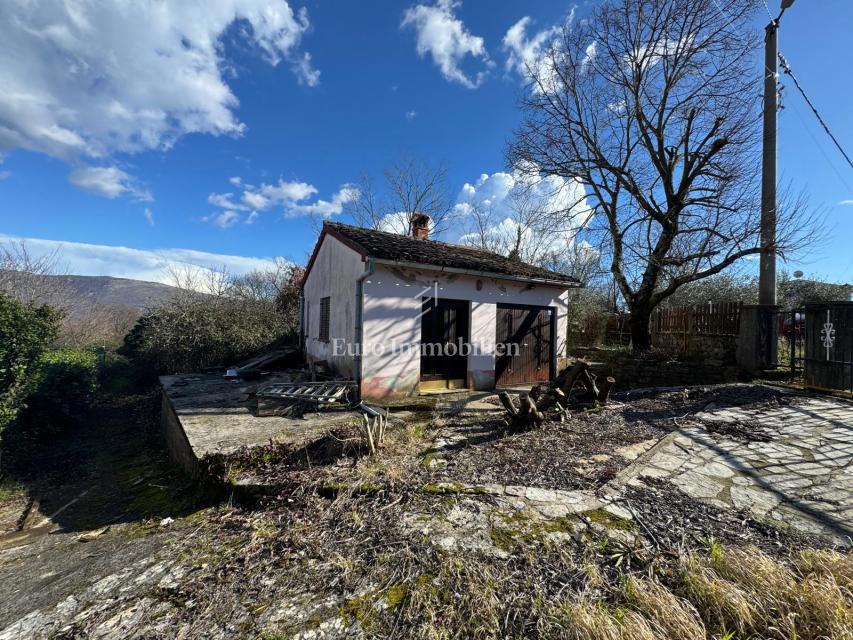 Istria - casa con ampio giardino e dependance