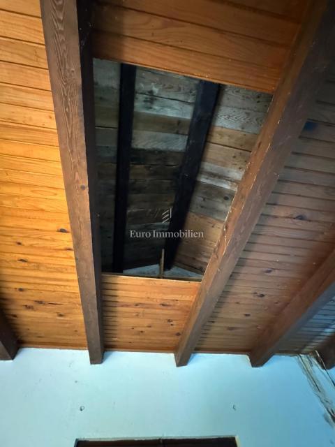 Istria - casa con ampio giardino e dependance