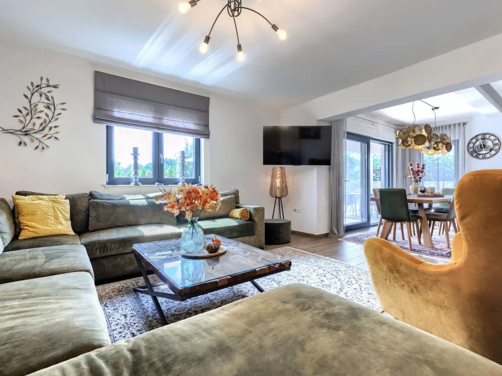 Istria, Albiona - casa moderna con piscina