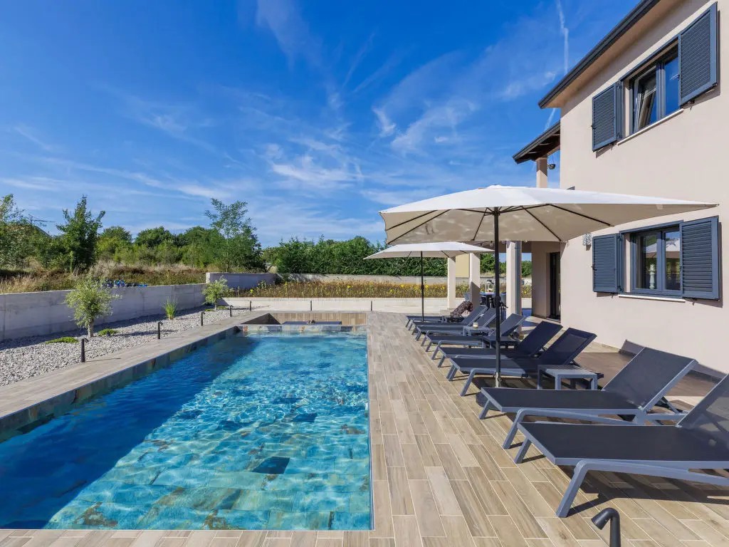 Istria, Albiona - casa moderna con piscina