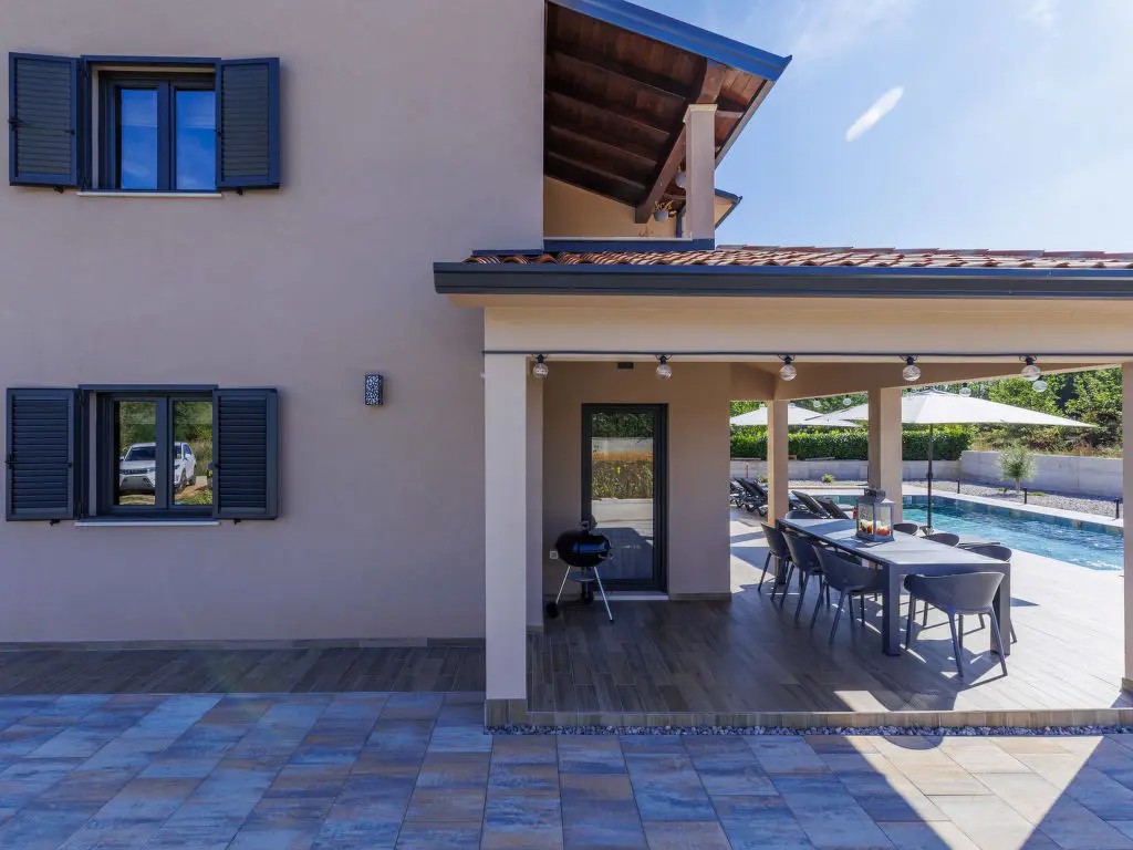 Istria, Albiona - casa moderna con piscina