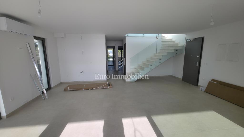 Attico con terrazza sul tetto e vista mare - Zara, Borik