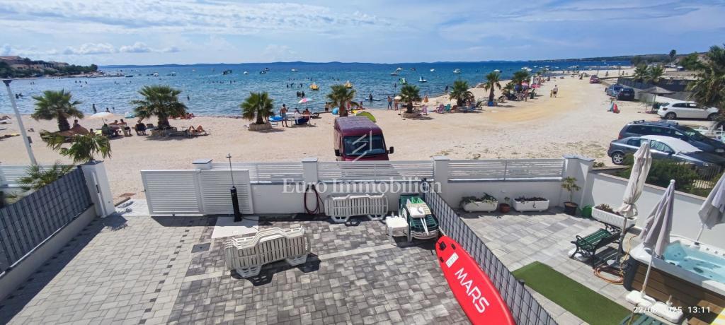 Vir - Appartamento in prima fila sul mare