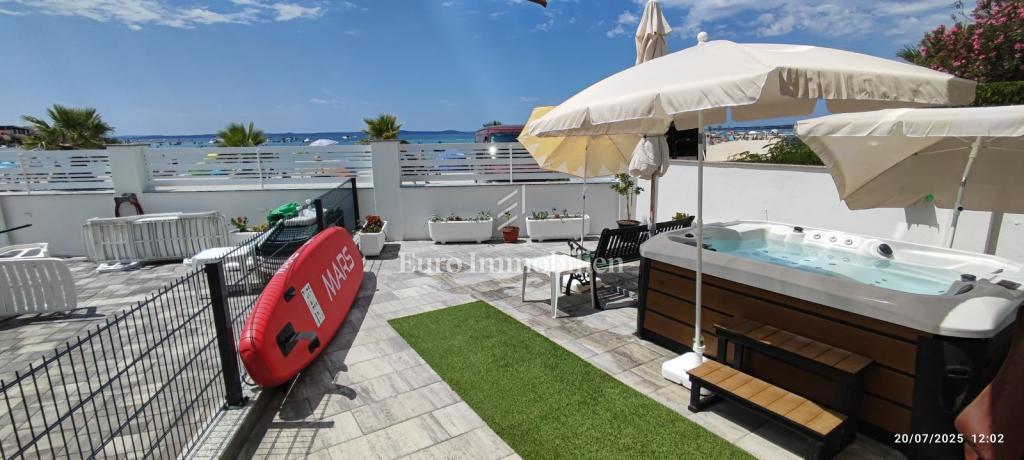 Vir - Appartamento in prima fila sul mare