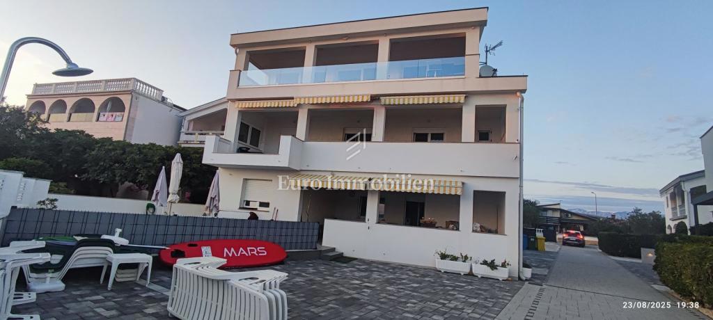 Vir - Appartamento in prima fila sul mare