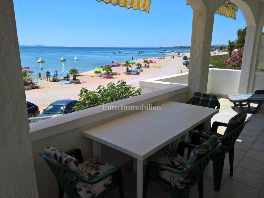 Vir - Appartamento in prima fila sul mare