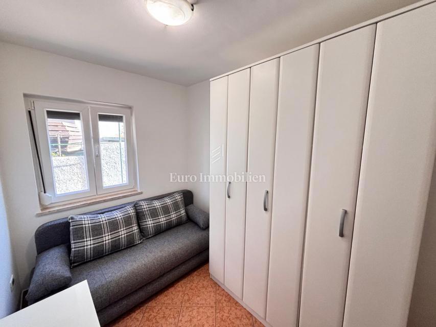 Novigrad - appartamento con giardino a 500 metri dal mare