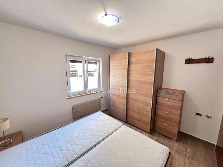 Novigrad - appartamento con giardino a 500 metri dal mare