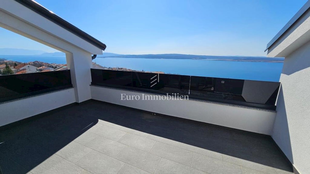 Duplex apartment with sea view, Dramalj